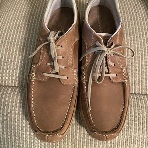 Men’s size 12 yacht shoes
